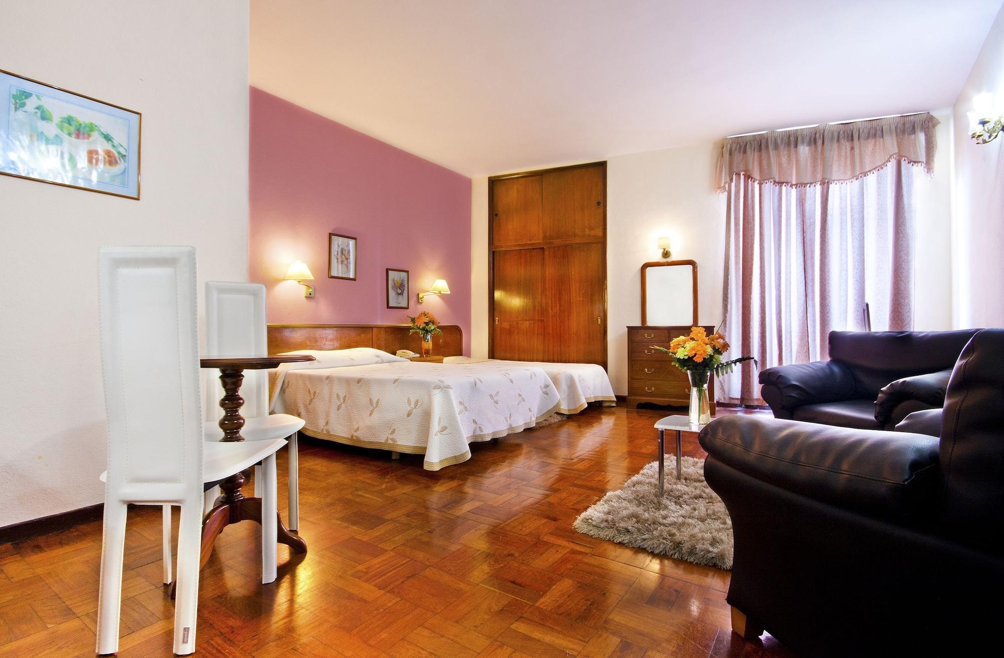 Residencial Colombo Bed & Breakfast Funchal  Luaran gambar