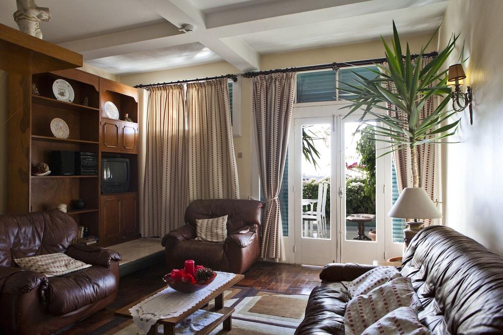 Residencial Colombo Bed & Breakfast Funchal  Luaran gambar